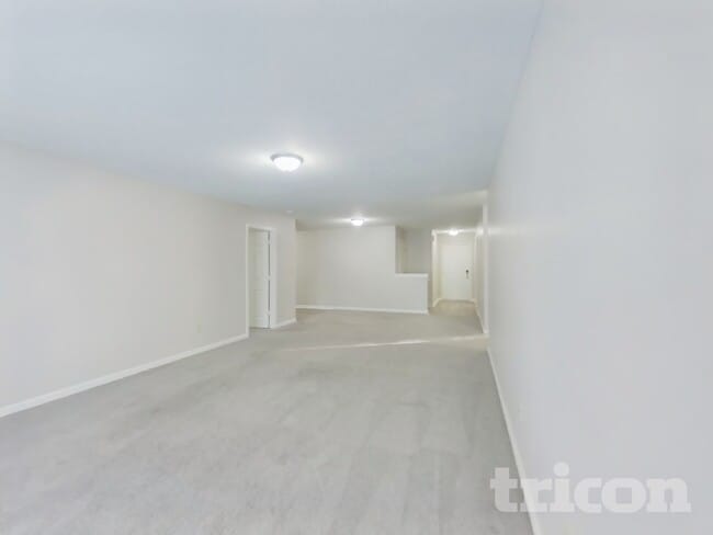 1334 Grand Canyon Cir in Franklin, IN - Foto de edificio - Building Photo