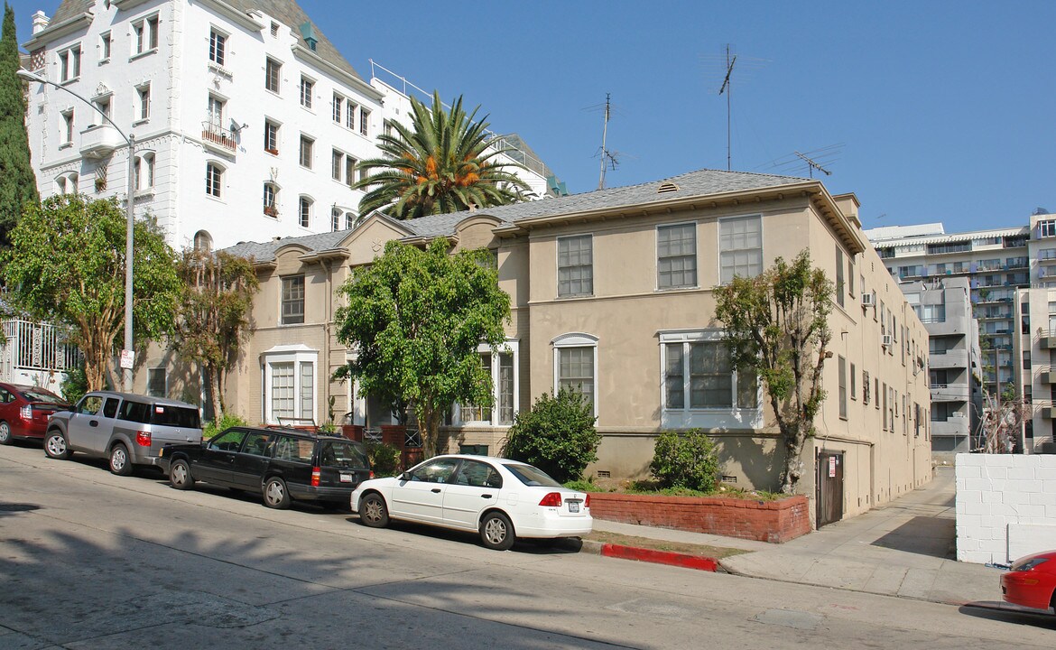 1850 N Cherokee Ave in Los Angeles, CA - Building Photo