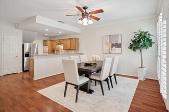 8562 Brittania Way in Dallas, TX - Building Photo - Building Photo