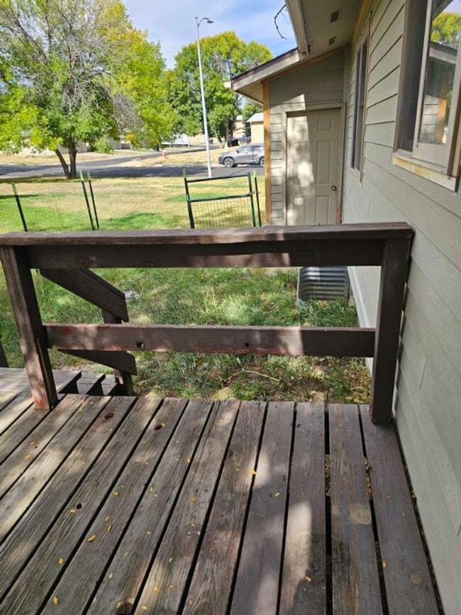 6600 Browning Dr in Colstrip, MT - Building Photo - Building Photo