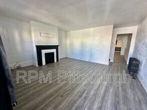 2330 Eccles St in Pittsburgh, PA - Building Photo - Building Photo
