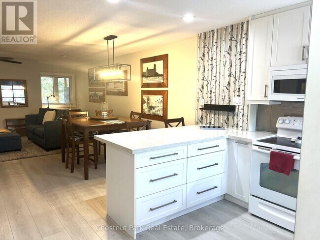 554 Oxbow Crescent in Collingwood, ON - Building Photo - Building Photo