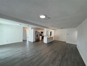 1718 Palmer Ln in Rockledge, FL - Foto de edificio - Building Photo