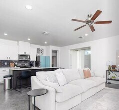 810 Freedom Cir in Nolanville, TX - Building Photo - Building Photo