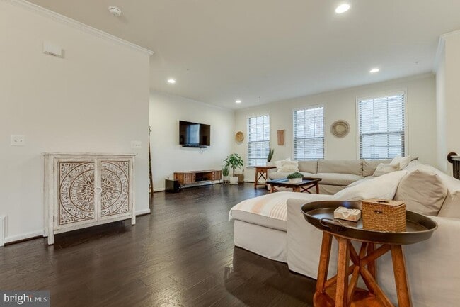 42253 Marble Cyn Ter in Ashburn, VA - Foto de edificio - Building Photo