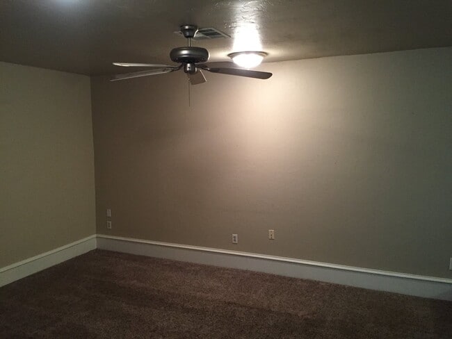 905 W 24th St in Ada, OK - Building Photo - Building Photo