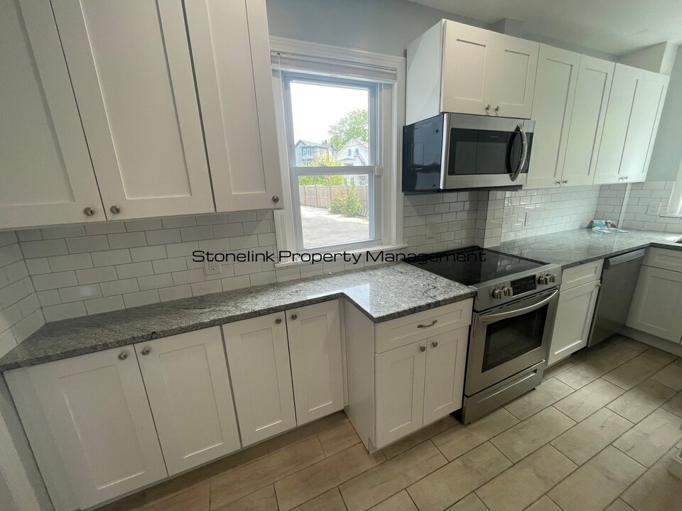 340 Smith St in Providence, RI - Building Photo