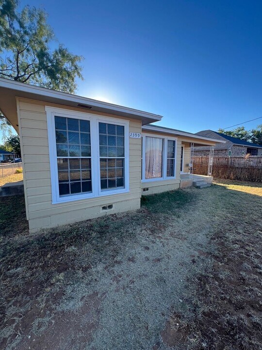 2399 Old Anson Rd in Abilene, TX - Building Photo