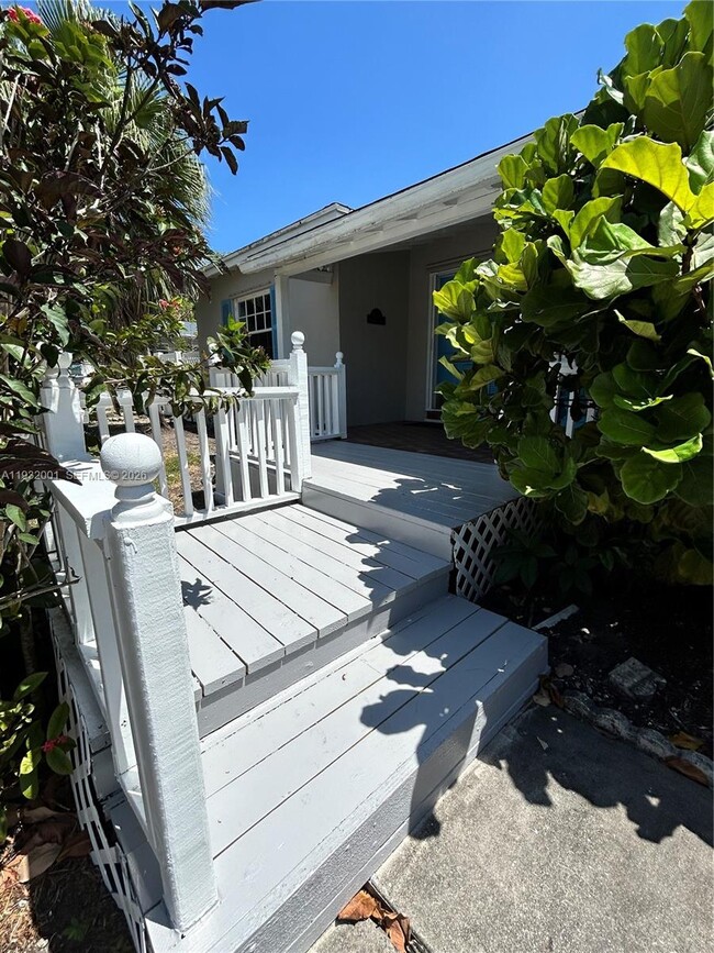1628 NE 4th Pl in Fort Lauderdale, FL - Building Photo - Building Photo