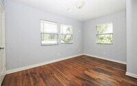3412 Blodgett St photo'