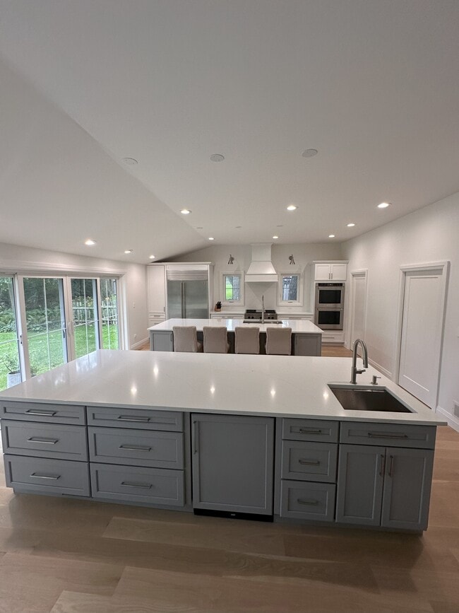 property at 905 Aurora Way