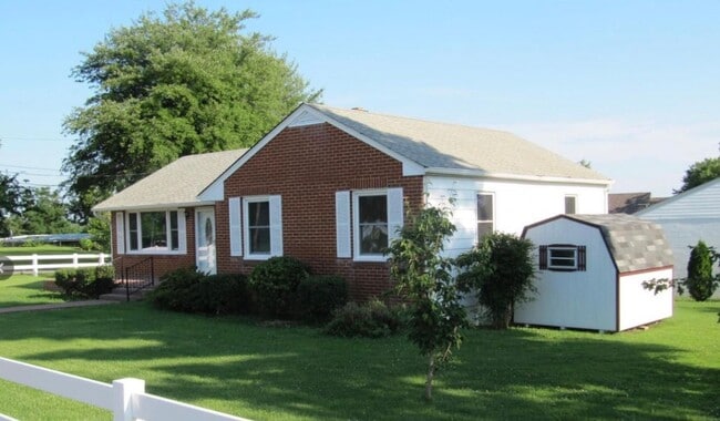 41665 Tudor Hall Rd in Leonardtown, MD - Building Photo - Building Photo