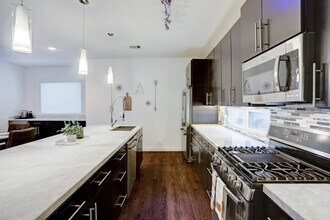 1604 Crockett St in Houston, TX - Building Photo - Building Photo