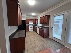 209 Old Todds Rd in Lexington, KY - Foto de edificio - Building Photo