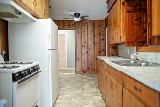 2109 E Goliad Ave in Crockett, TX - Building Photo - Building Photo