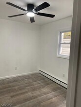 14 Waldo Ave in Jersey City, NJ - Building Photo - Building Photo