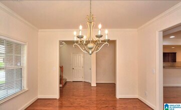 107 Castlehill Dr in Vestavia Hills, AL - Building Photo - Building Photo