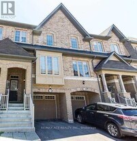 152 Sea Drifter Cres in Brampton, ON - Building Photo