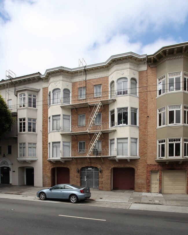 2955 Van Ness Ave in San Francisco, CA - Building Photo - Building Photo