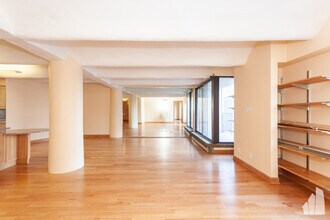 345 N Canal St in Chicago, IL - Foto de edificio - Building Photo