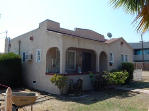 6830 Magnolia Ave in Riverside, CA - Building Photo - Building Photo