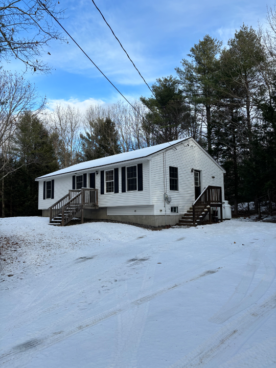 38 Springer Dr in Naples, ME - Building Photo