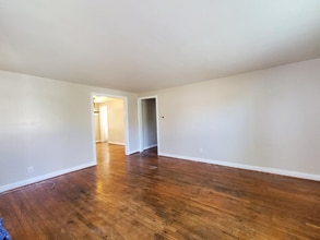 4922 Chamberlayne Ave in Richmond, VA - Foto de edificio - Building Photo