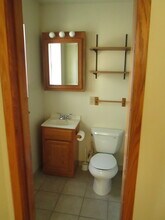605 Bremer St, Unit D in Wilmington, IL - Foto de edificio - Building Photo