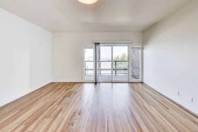 property at 444 Lombard St