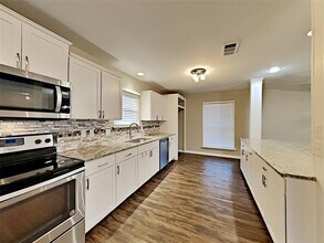 2412 Flagstone Dr in Plano, TX - Building Photo - Building Photo