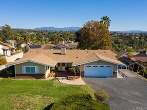 648 Morro Rd in Fallbrook, CA - Building Photo - Building Photo