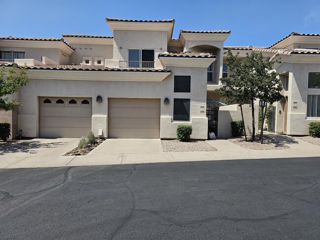 property at 1747 E Northern Ave