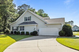 212 Carefree Ln in Morehead City, NC - Building Photo - Building Photo