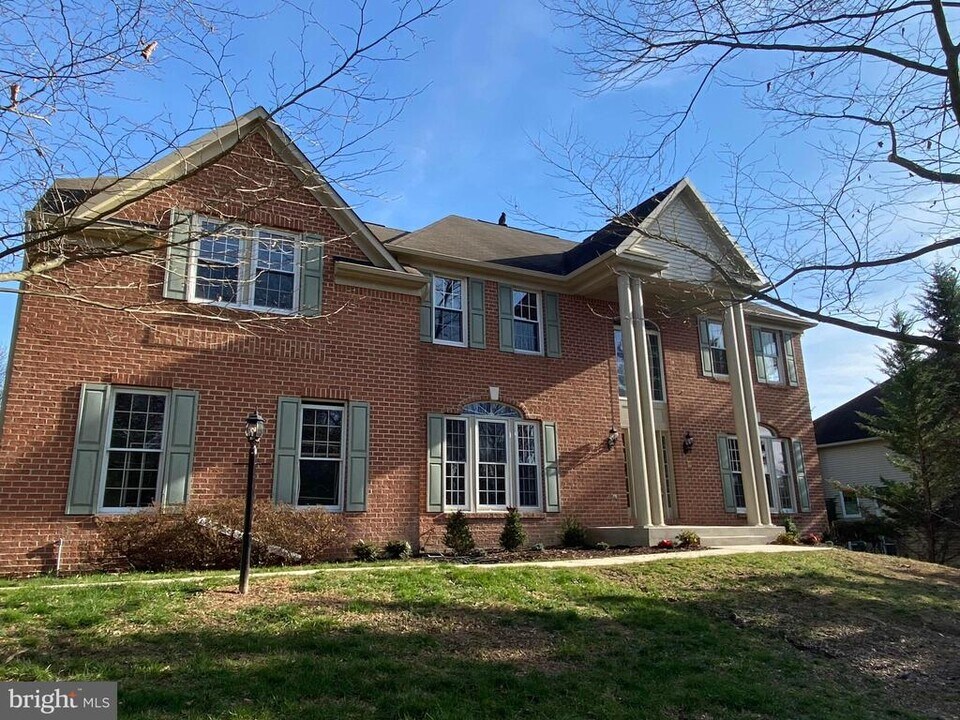 8507 Thornton Rd in Lutherville Timonium, MD - Building Photo
