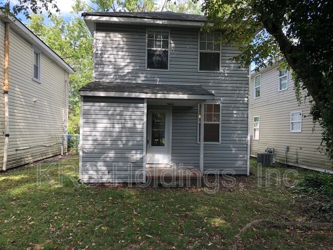 1032 37th St in Newport News, VA - Building Photo - Building Photo