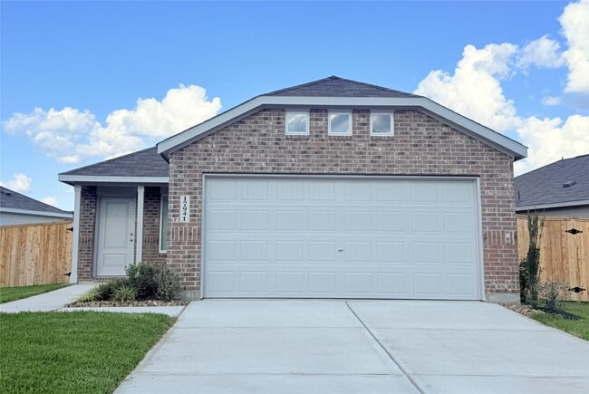 property at 17941 Valle Cupa Ln