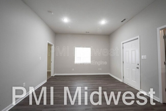 925 N Sheffield Ave in Indianapolis, IN - Building Photo - Building Photo