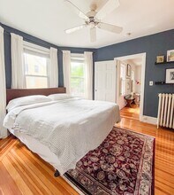 35 William St, Unit 2 in Cambridge, MA - Foto de edificio - Building Photo