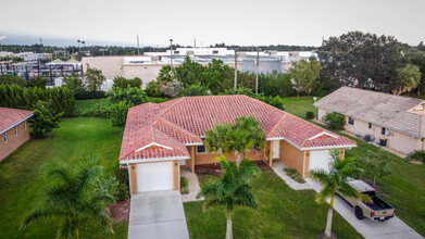 3948 San Rocco Dr in Punta Gorda, FL - Building Photo - Building Photo