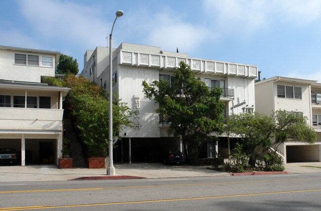 b1622 in Los Angeles, CA - Foto de edificio - Building Photo