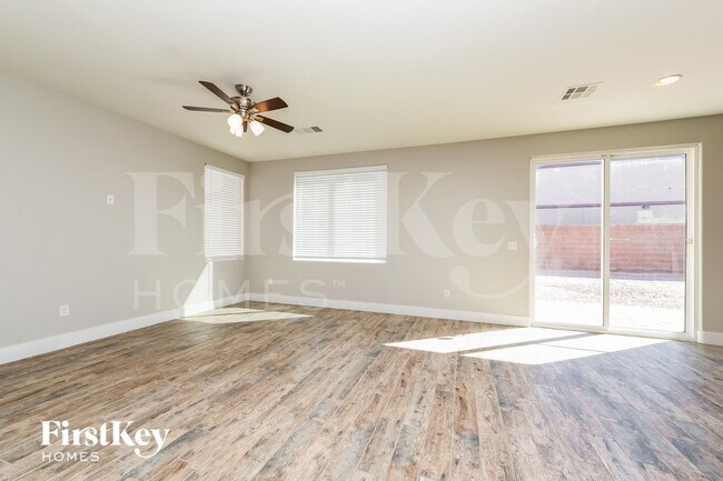 5712 Nobleton Ct in North Las Vegas, NV - Building Photo - Building Photo