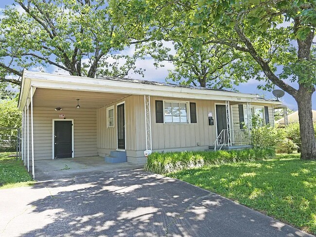 property at 1523 N Mississippi St