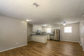 Woodland Apartments in Ingleside, TX - Building Photo - Interior Photo