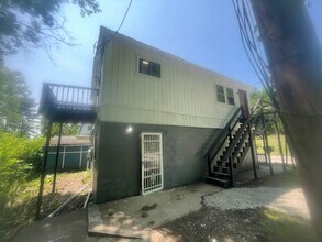 223 Edgington Ln in Wheeling, WV - Building Photo - Building Photo