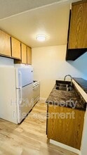 10075 Tujunga Canyon Blvd in Los Angeles, CA - Building Photo - Building Photo