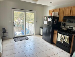 23 Dalex Ct in Glen Cove, NY - Building Photo - Building Photo