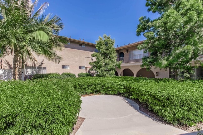 Buena La Vista Apartment Homes in Buena Park, CA - Building Photo - Building Photo