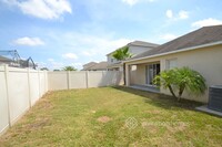 7532 Maroon Peak Dr in Ruskin, FL - Foto de edificio - Building Photo