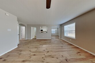 4818 Twisting Rd in Houston, TX - Building Photo - Building Photo