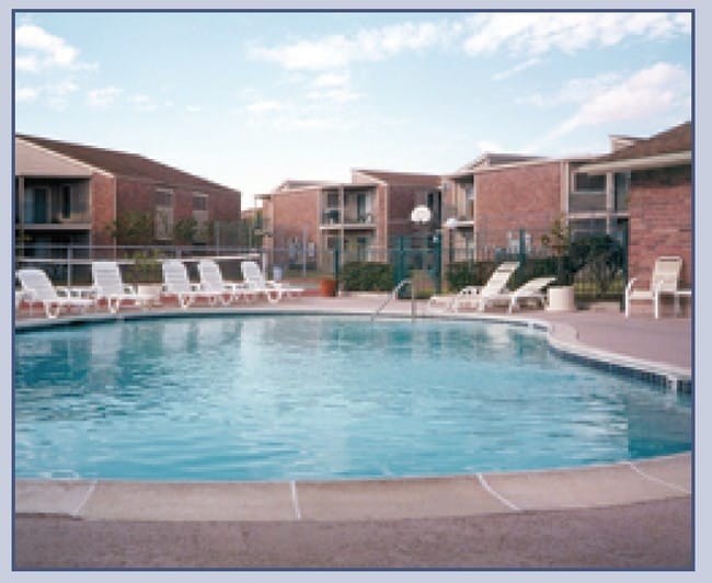 The Gables Apartments in College Station, TX - Building Photo - Building Photo